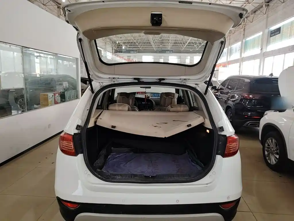 Zhonghua V5 2015 2012 1.6L Manual Luxury