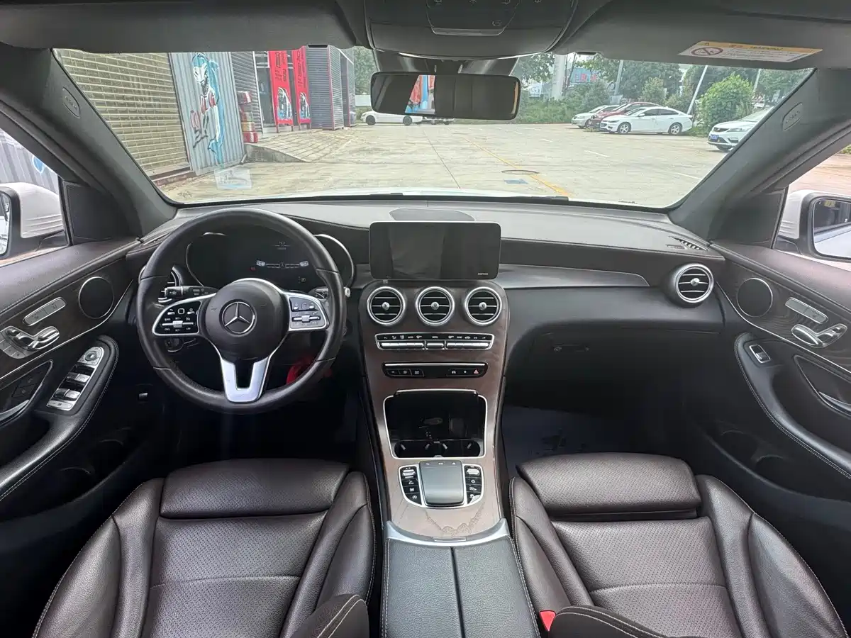 Mercedes-Benz GLC 2020 GLC 300 L 4MATIC Dynamic фото 6