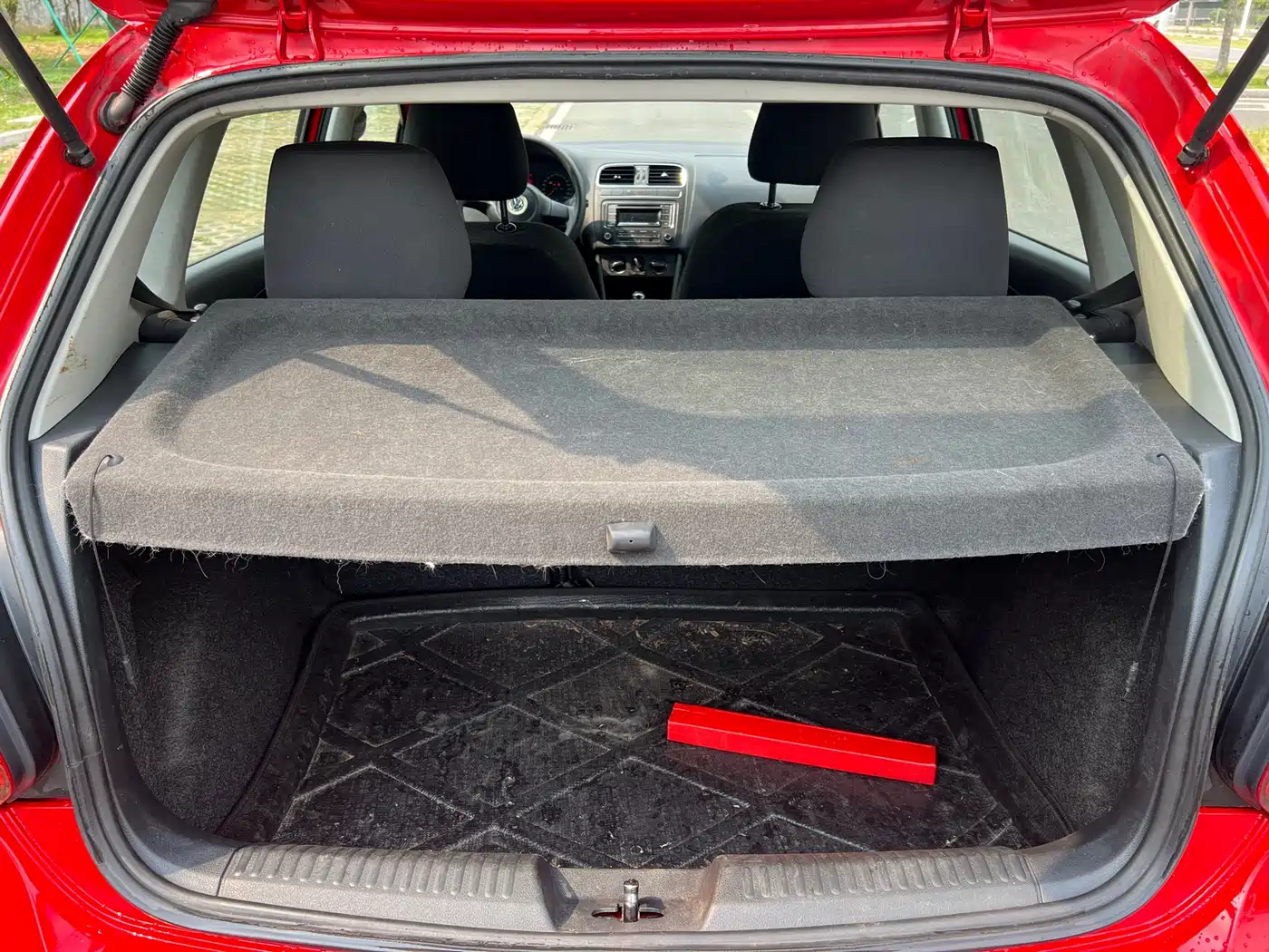 Volkswagen Polo 2013 1.6L Automatic Comfort Edition фото 12