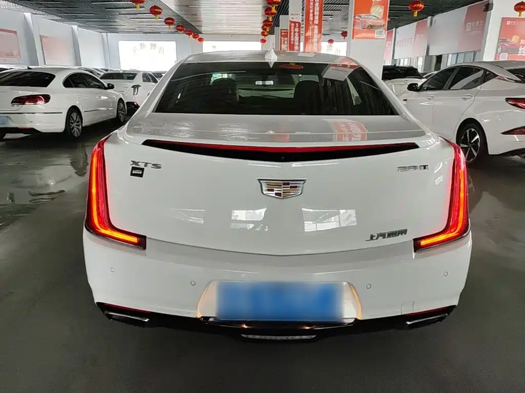 Photo 6 - Cadillac XTS