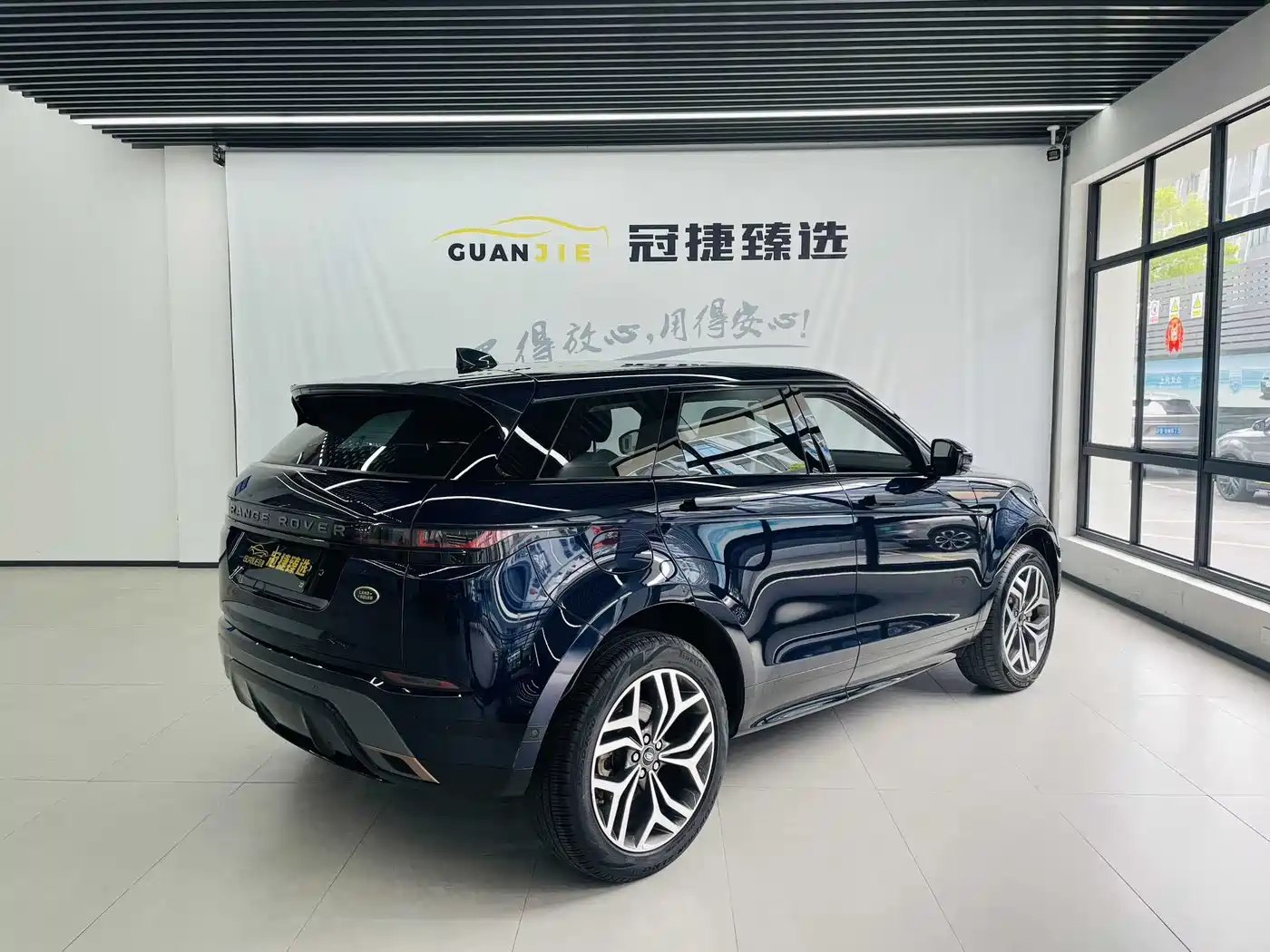 Land Rover Range Rover Evoque 2020 249PS R-DYNAMIC S Sport Edition фото 17