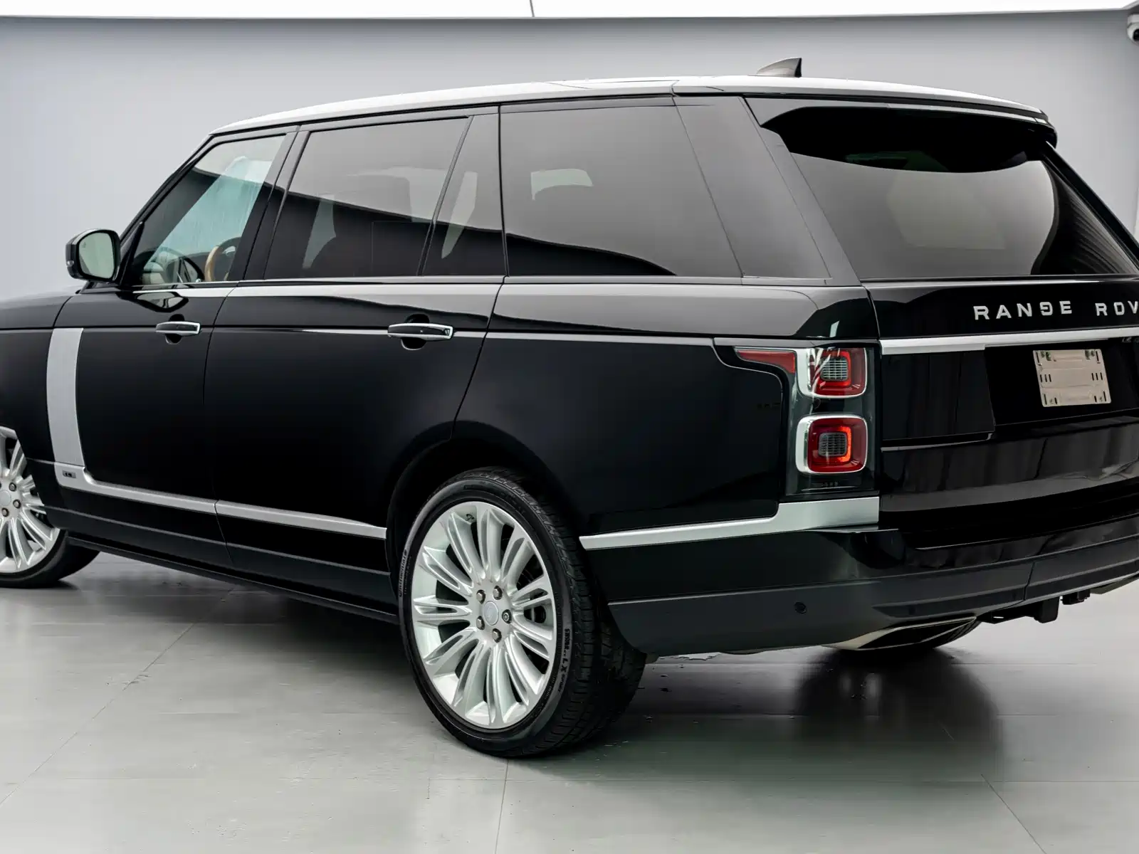 Фото 21 - Land Rover Range Rover