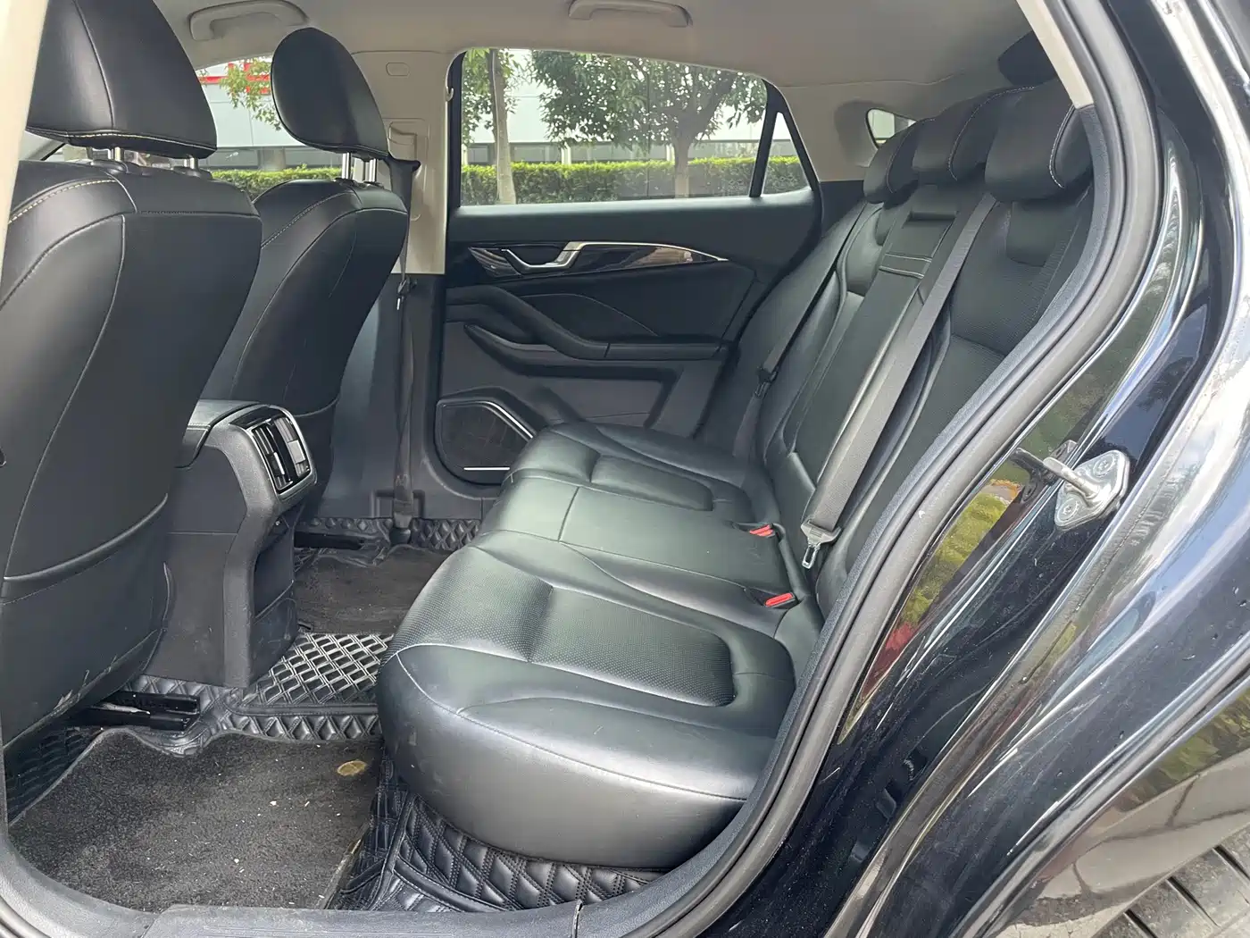 Photo 9 - Besturn B70