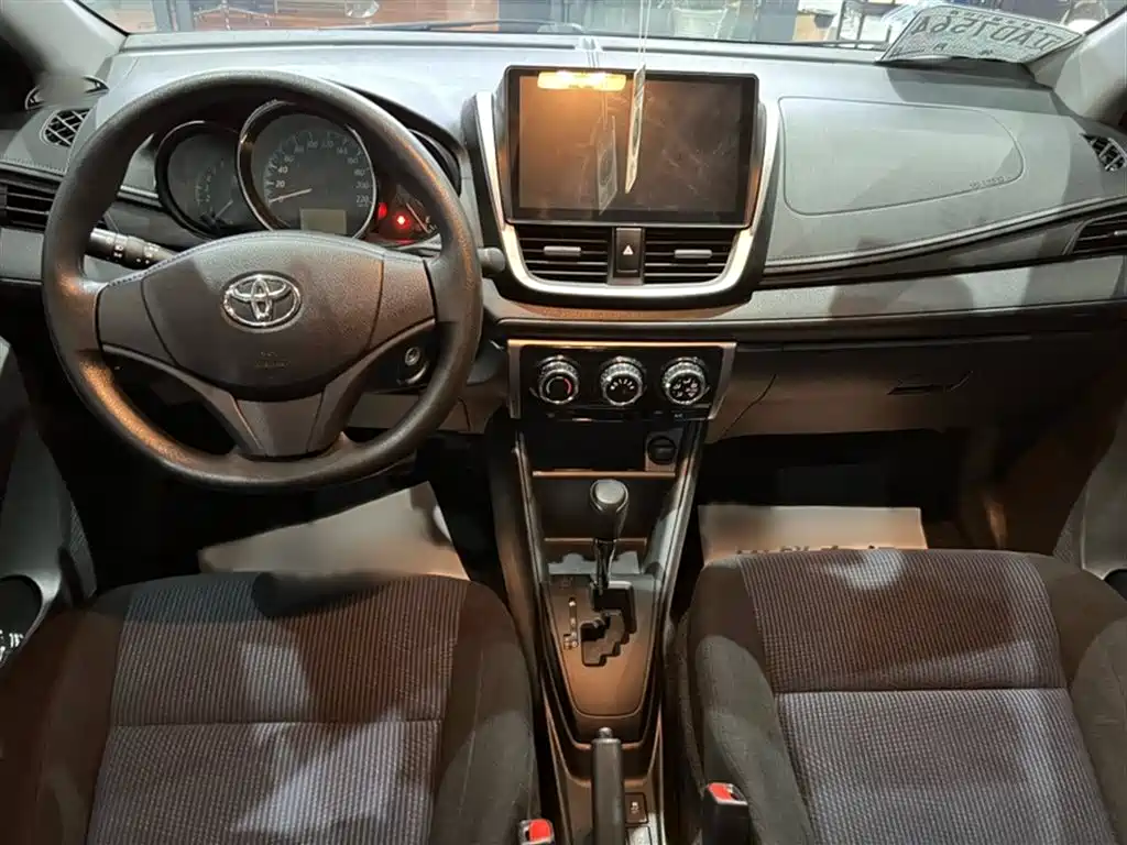 Toyota YARiS L Zhi Xuan 2019 1.5E CVT MeiDong Edition China VI фото 8