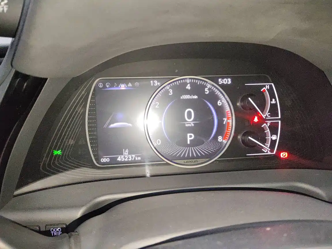 Lexus ES 2022 200 Excellence Edition фото 11