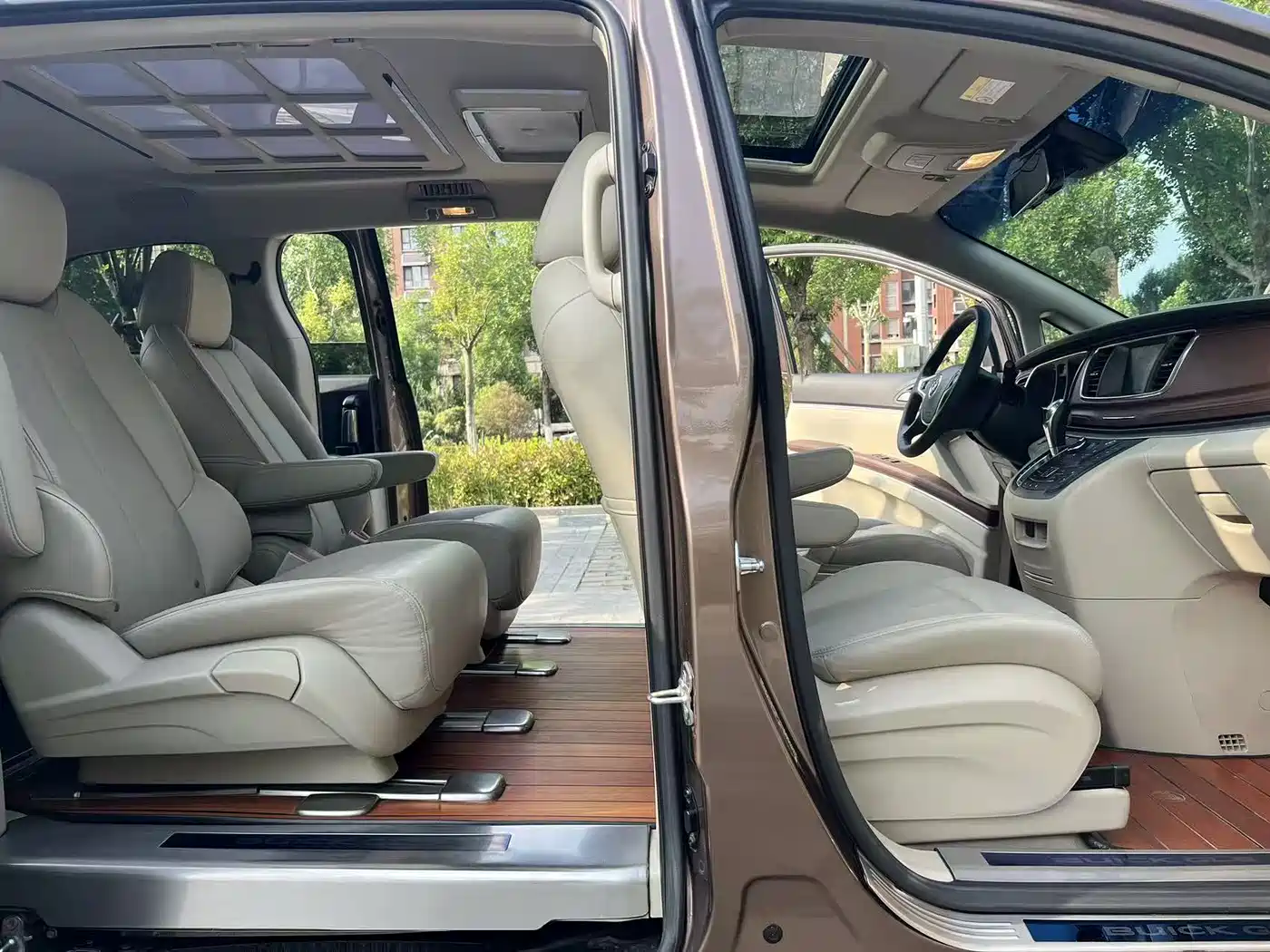 Buick GL8 2018 28T Luxury Model China VI фото 14