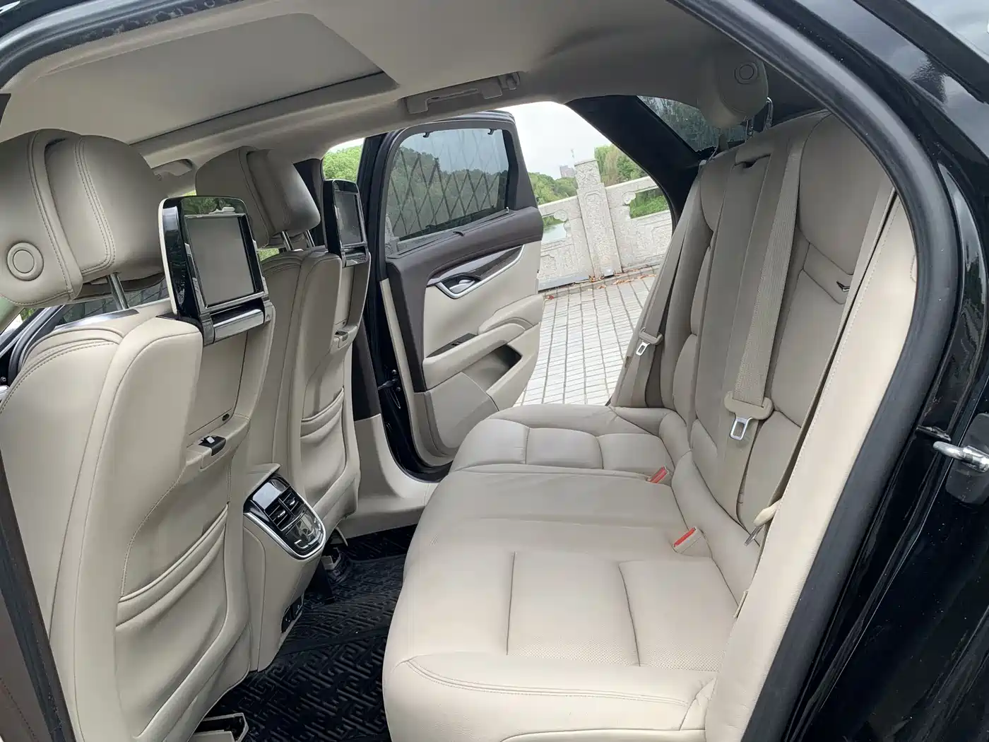 Cadillac XTS 2014 2014 28T Platinum Edition