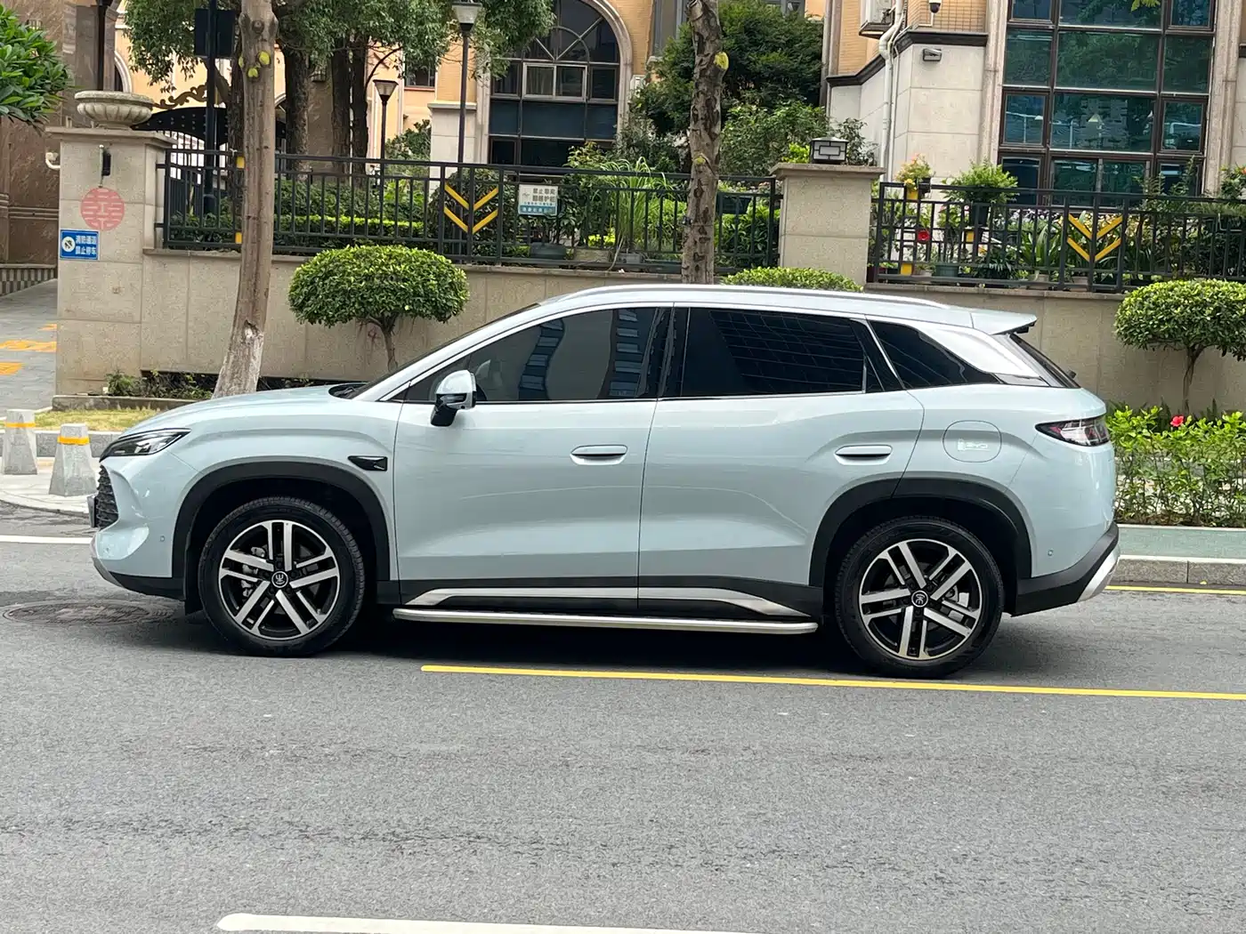 BYD Song L DM-i 2026 DM-i Smart Edition 130KM Superior фото 7