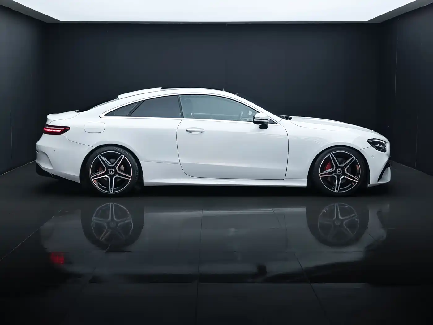 Mercedes-Benz E-Class (Import) 2021 E 260 Coupe фото 4