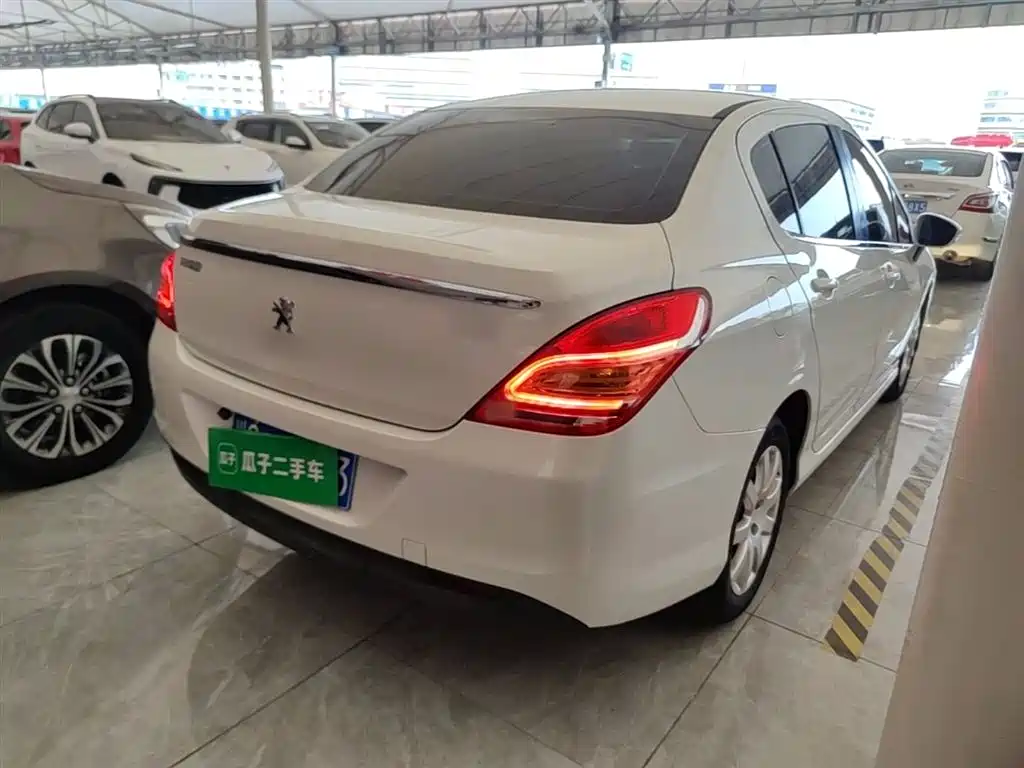 Peugeot 308 2016 2014 Model Joy Edition Classic 1.6L Manual Superior Style
