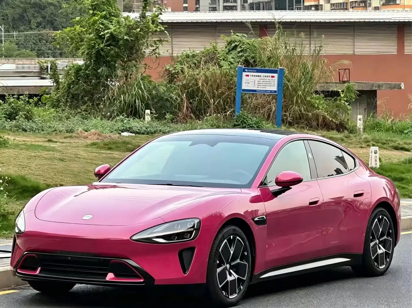 XIAOMI CAR XIAOMI SU7