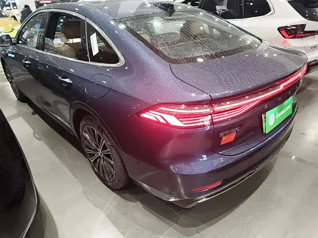 Geely Galaxy Galaxy A7 2025 EM-i фото 5