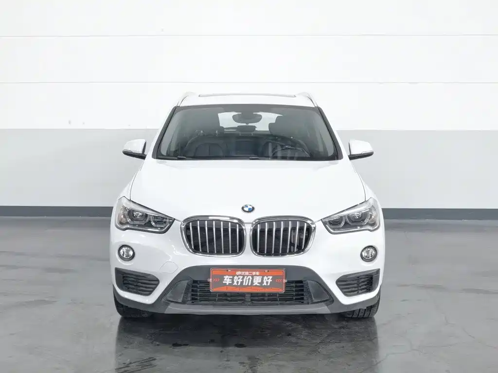 Фото 3 - BMW X1
