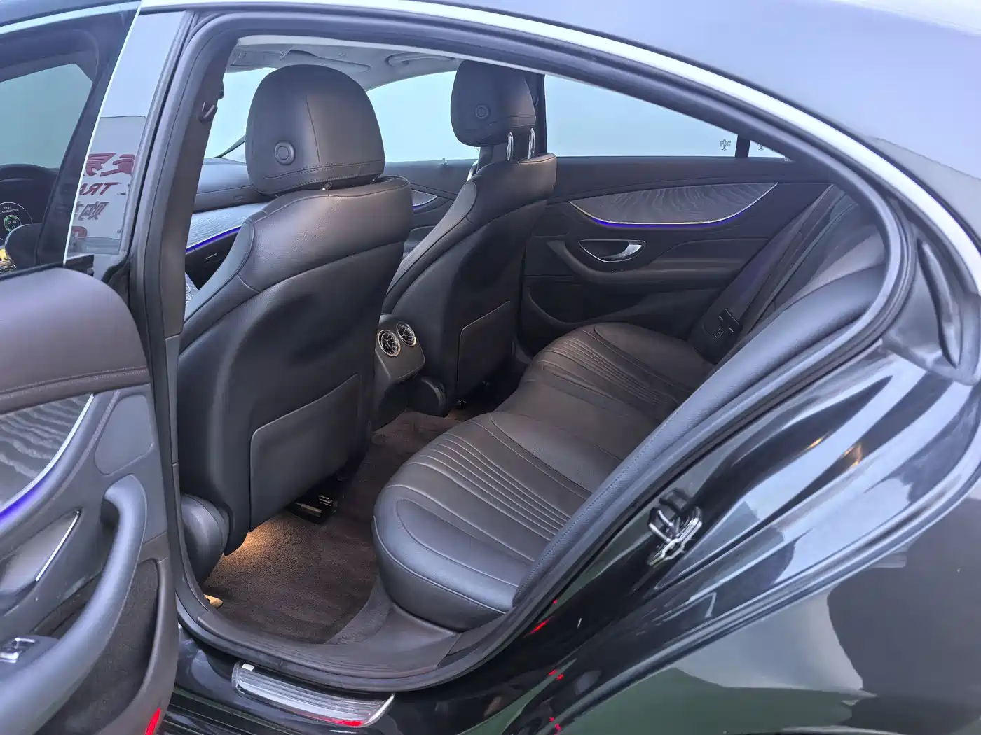 Mercedes-Benz CLS 2020 CLS 300 Dynamic фото 8