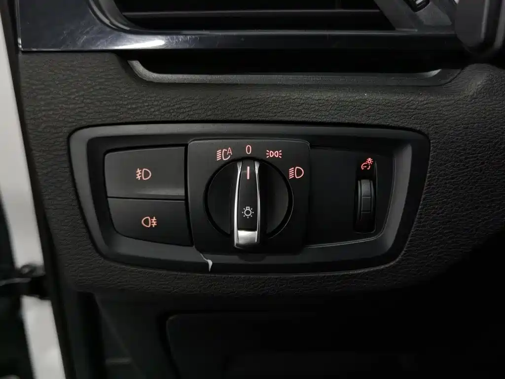 Фото 21 - BMW X1