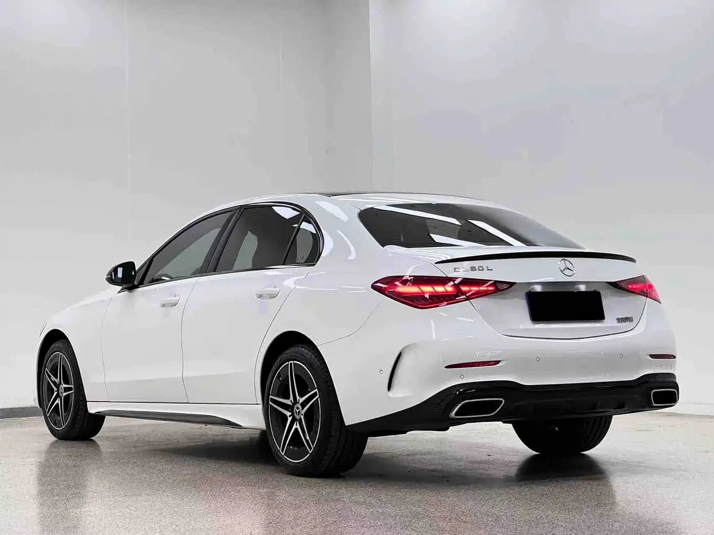 Mercedes-Benz C-Class 2024 C 260 L Night Edition Sport фото 27