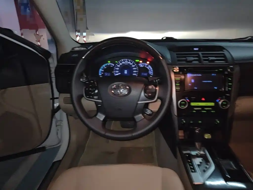 Toyota Camry 2012 ZunRui 2.5HG Luxury Edition фото 3