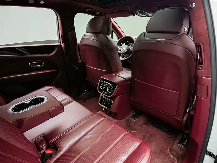 Bentley Bentayga 2021 4.0T V8 фото 20