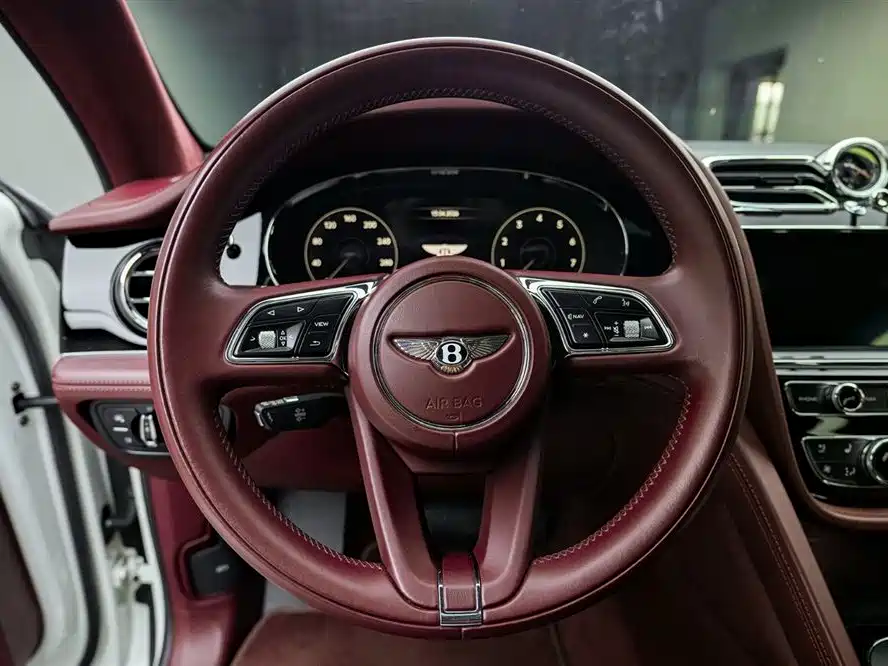 Bentley Bentayga 2021 4.0T V8 фото 15