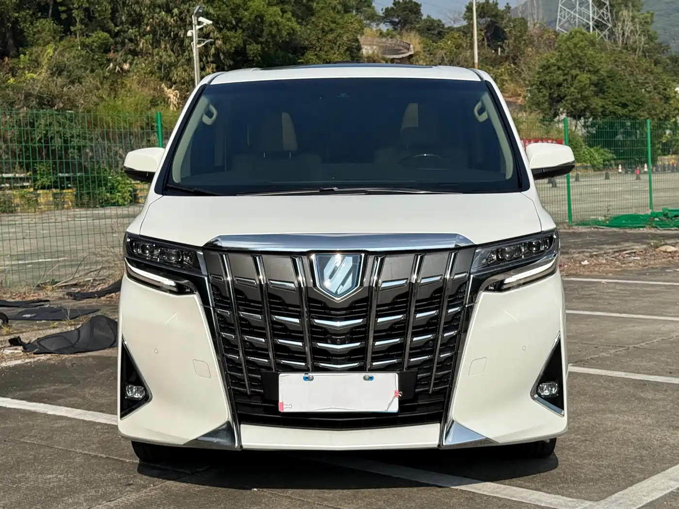 Toyota Alphard 2021 Hybrid 2.5L Luxury