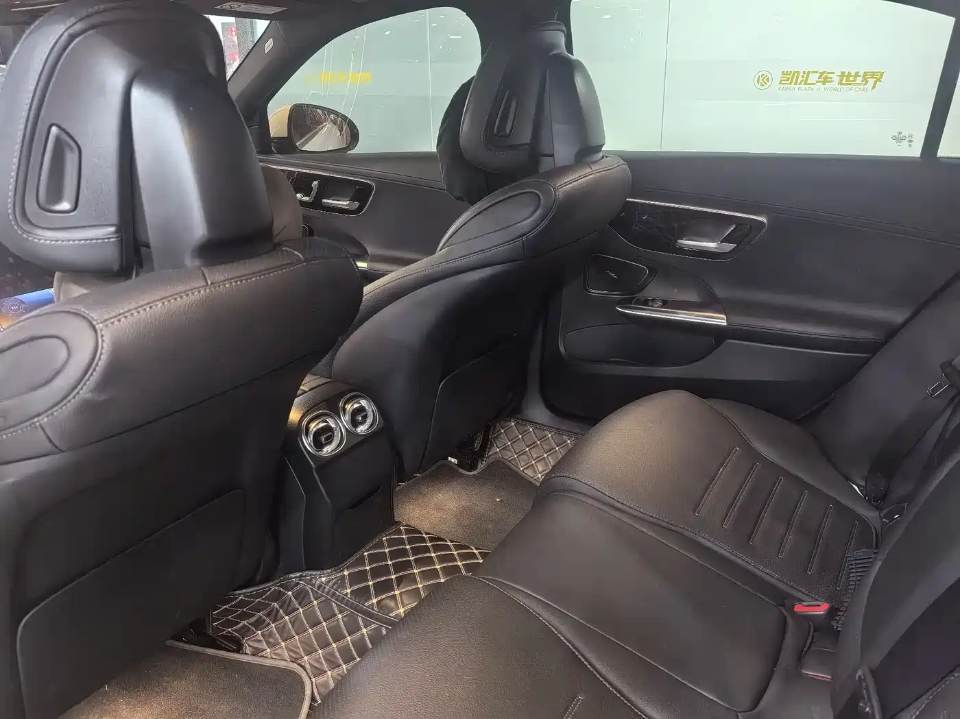 Mercedes-Benz C-Class 2024 C 260 L Sport фото 8