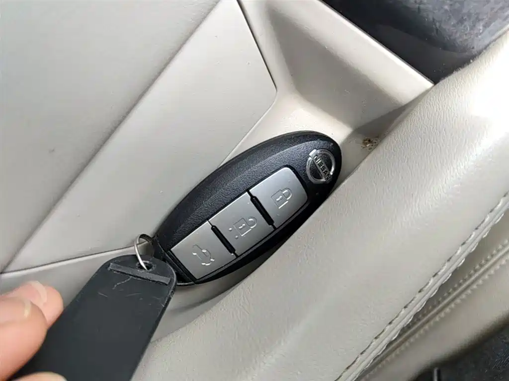 Фото 15 - Nissan Teana