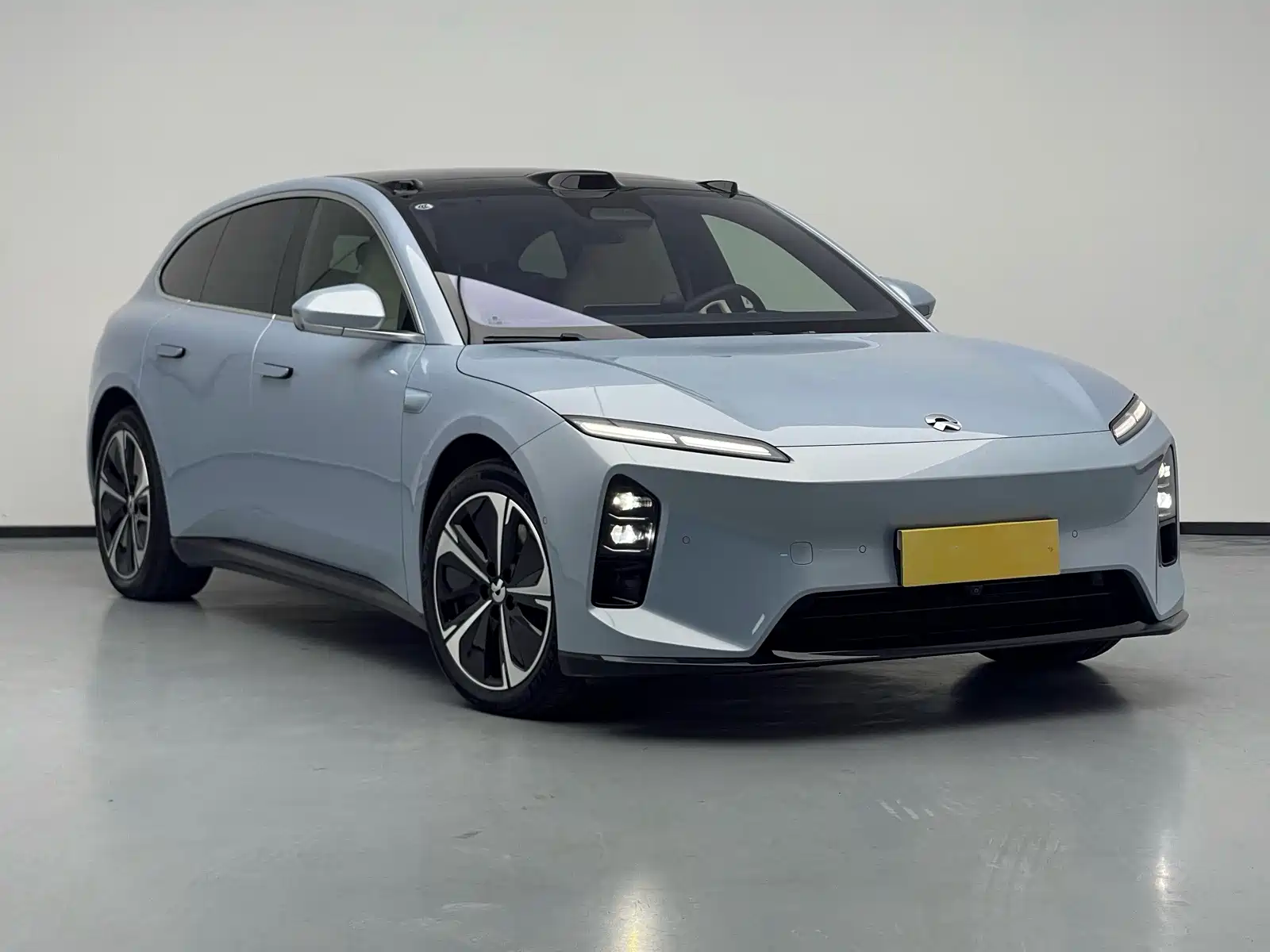 Фото 2 - NIO ET5T