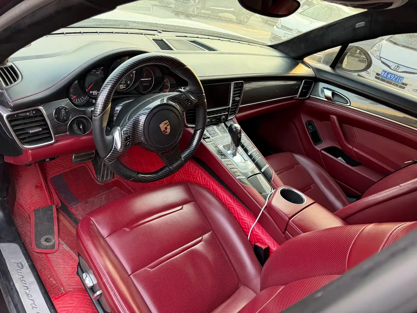 Porsche Panamera 2010 Panamera 4 3.6L фото 2
