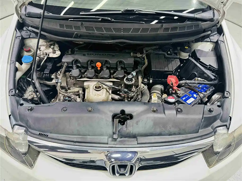 Фото 30 - Honda Civic