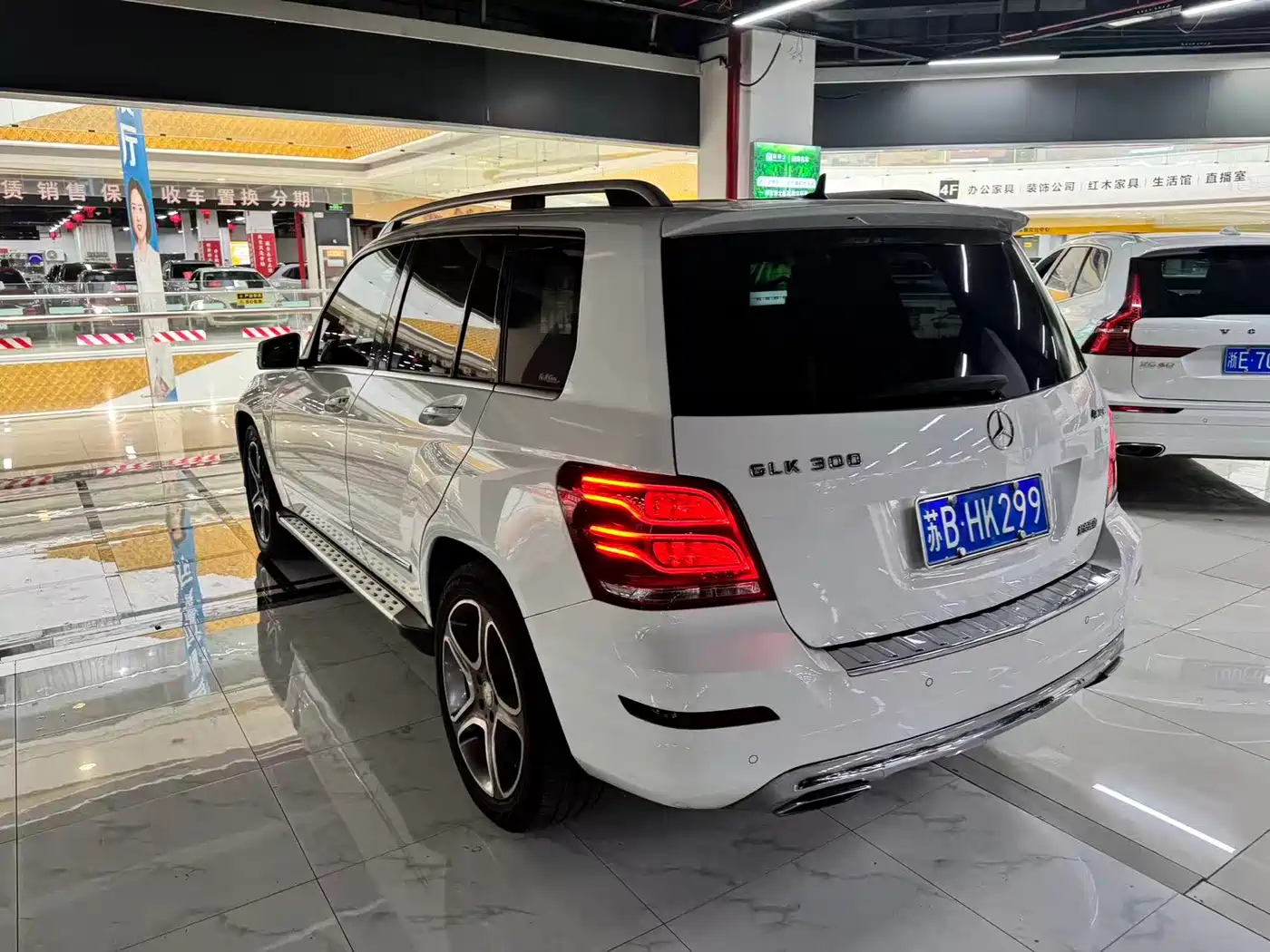 Mercedes-Benz GLK-Class 2015 GLK 300 4MATIC Fashion Ultimate Edition фото 4