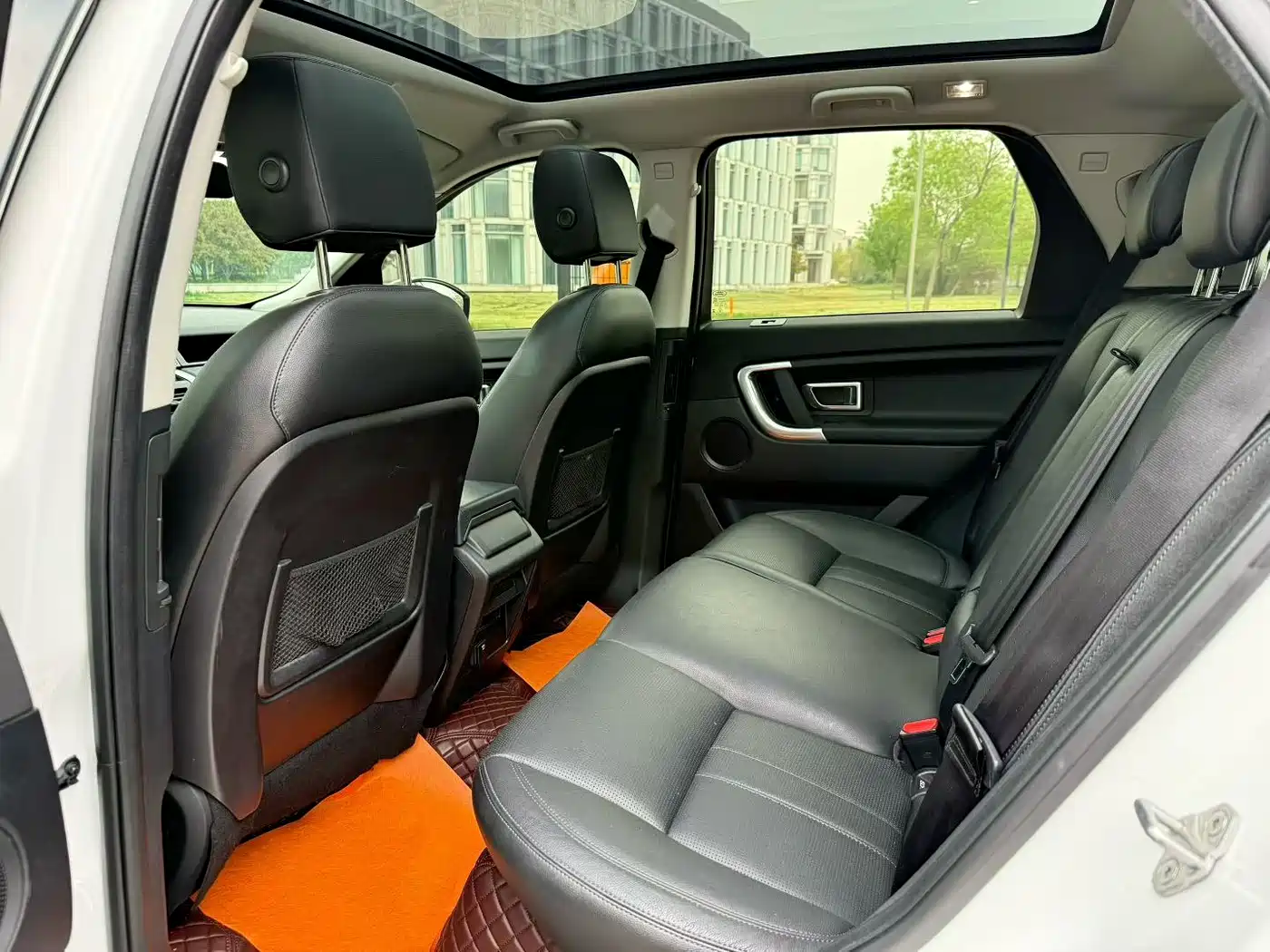 Land Rover Discovery Sport 2016 2.0T SE фото 5