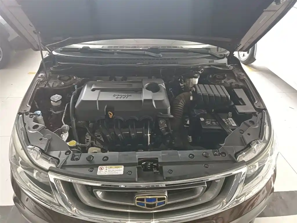 Фото 20 - Geely Vision