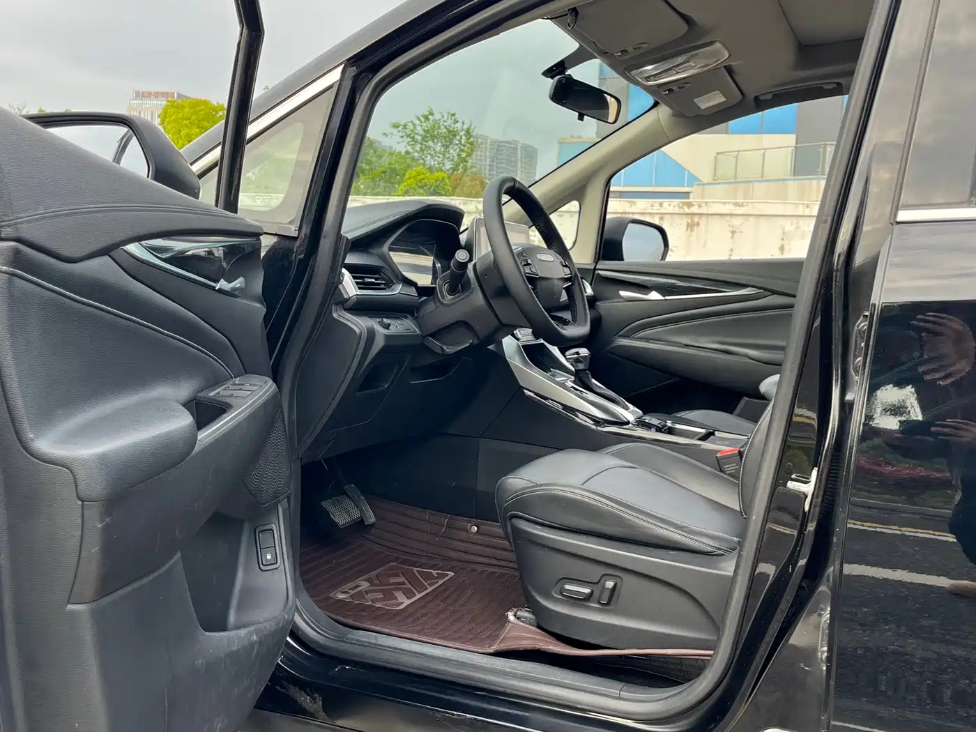 SAIC Maxus Maxus G50 2019 1.5T Automatic Elite Edition China VI фото 5