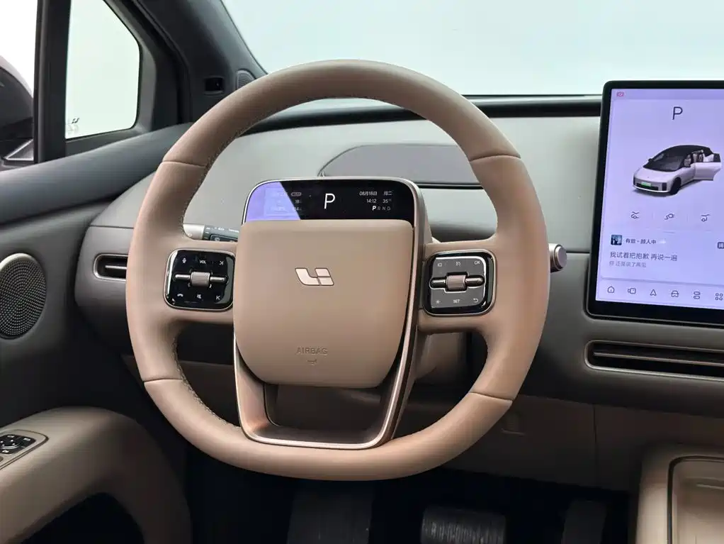 Li Auto i6 2026 2025 2WD Base Model