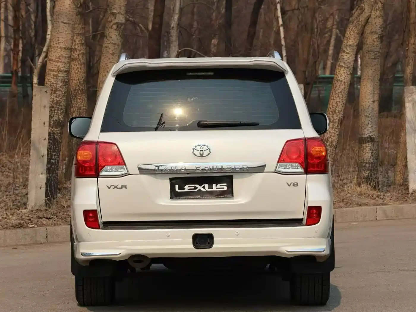 Toyota Land Cruiser (Import) 2015 4.0L V6 Middle East Low Configuration Edition фото 8