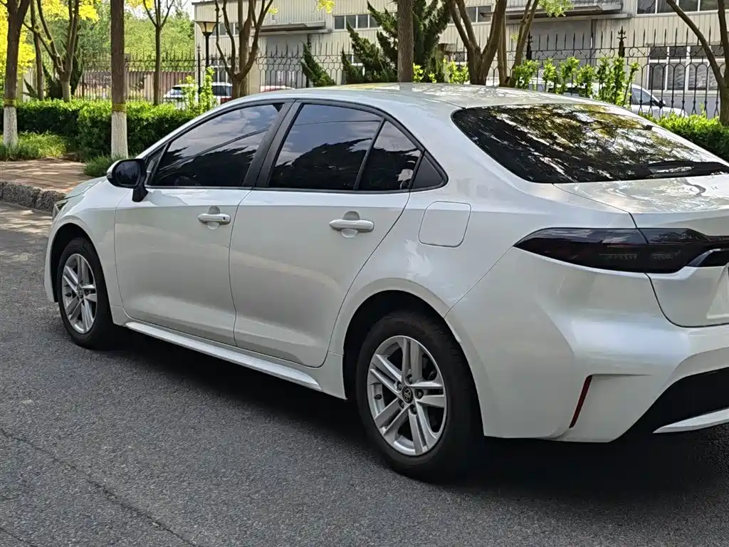 Toyota Levin 2019 185T CVT Luxury Edition China VI фото 10