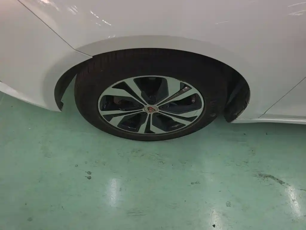 Photo 23 - Roewe 360