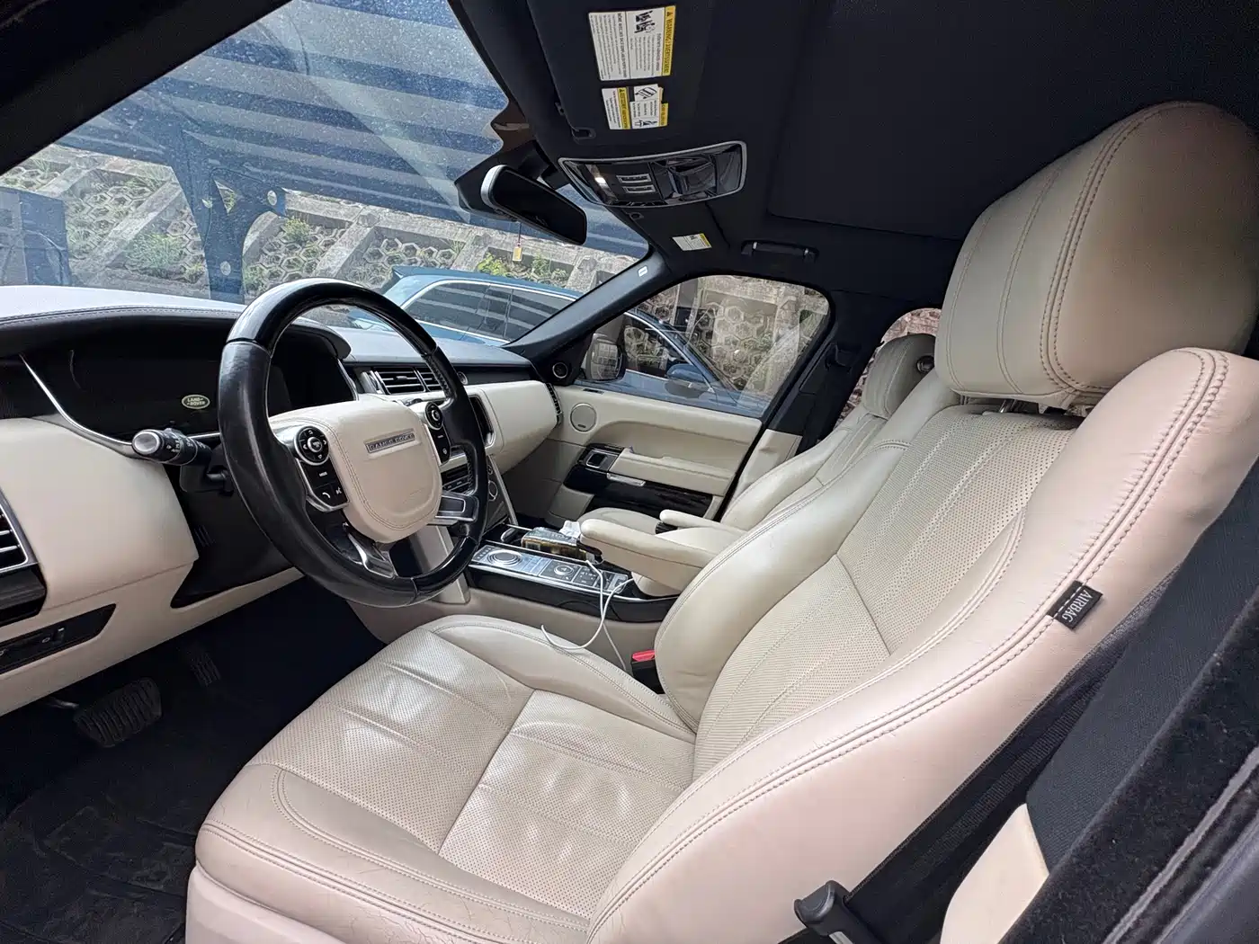 Land Rover Range Rover 2014 3.0 TDV6 Vogue фото 5