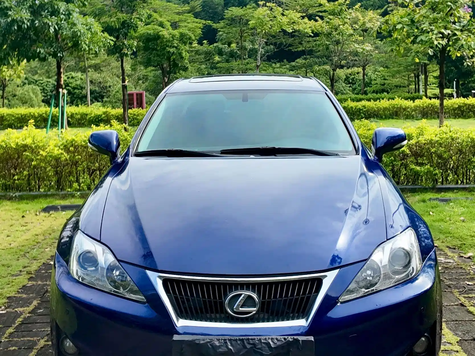 Фото 10 - Lexus IS