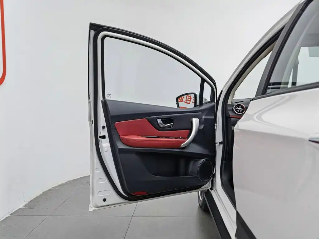 Haval H1 2017 2016 Facelift Blue Label 1.5L AMT Luxury