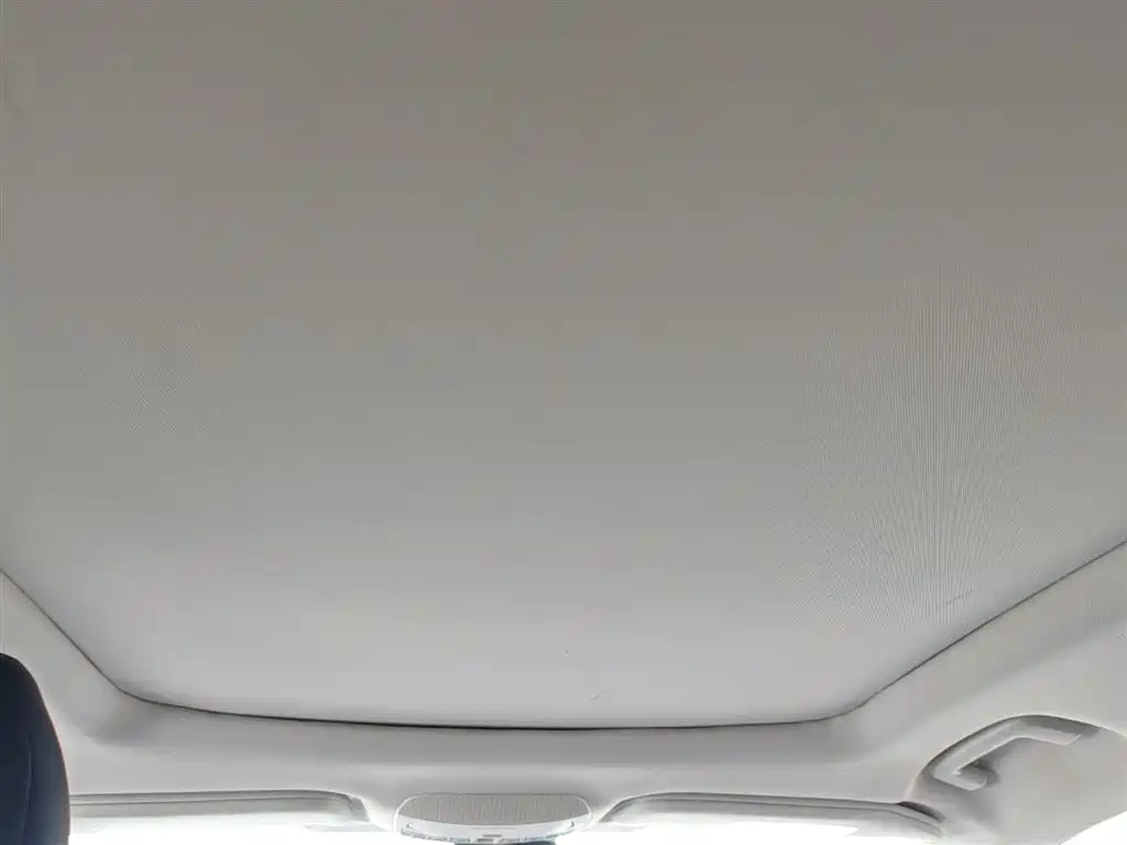 Фото 25 - Ford Edge