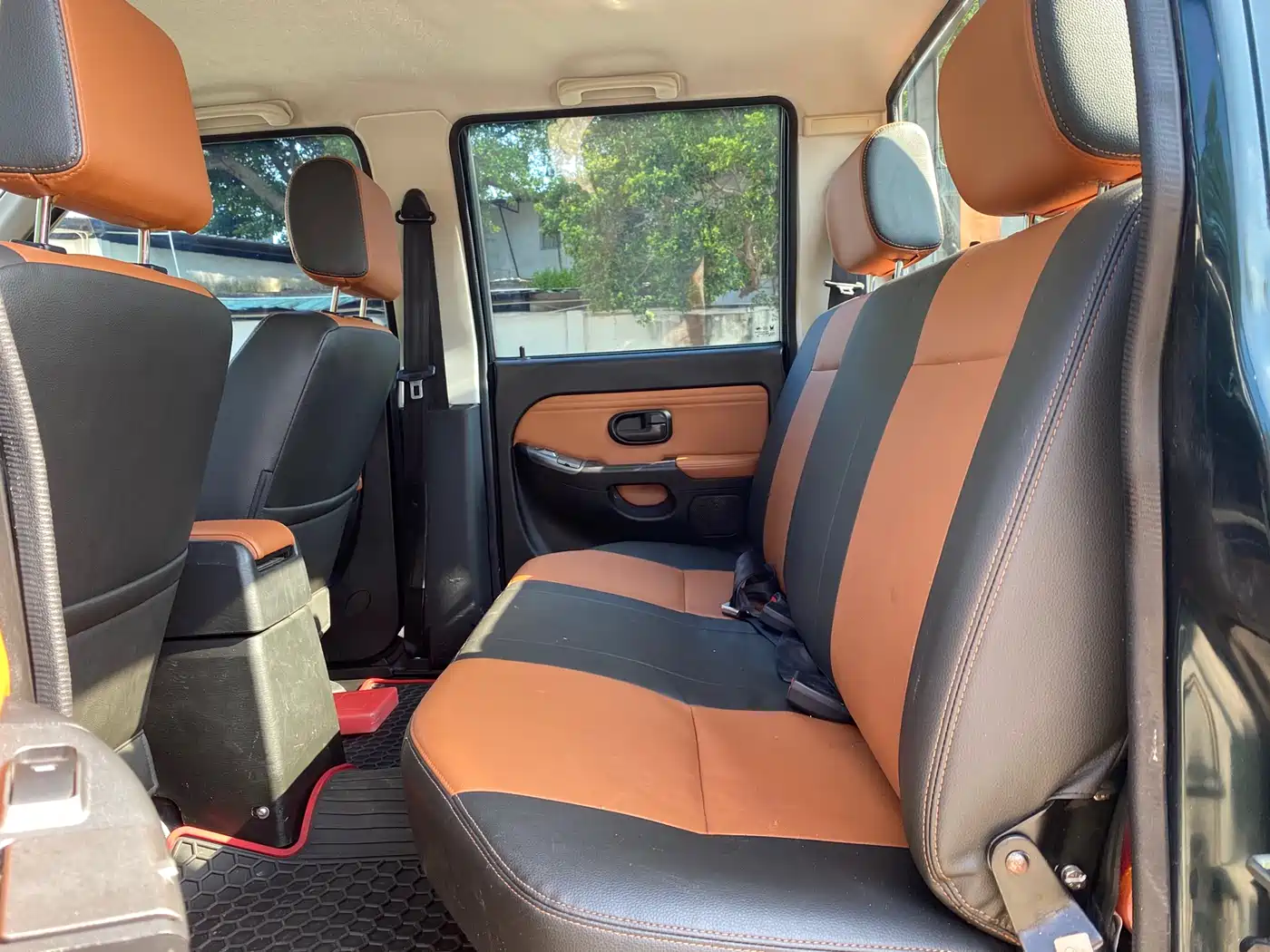Jiangling Baodian 2018 2018 2.9T New Value 2WD Diesel Comfort Standard Cargo Box JX4D30B5L