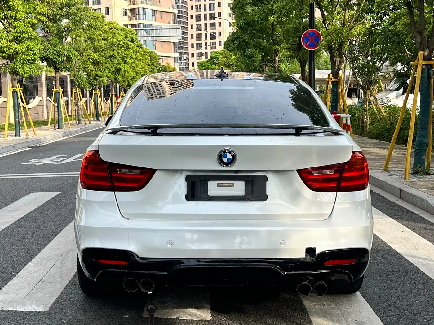 BMW 3 Series GT 2014 320i Design Package фото 6