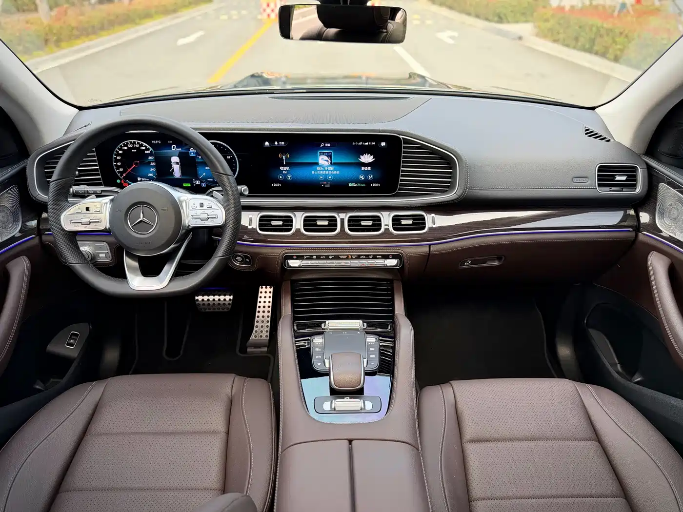 Mercedes-Benz GLS 2023 GLS 450 4MATIC Fashion Edition фото 11