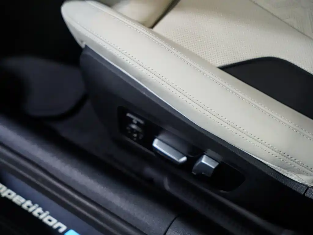 Фото 32 - BMW M8