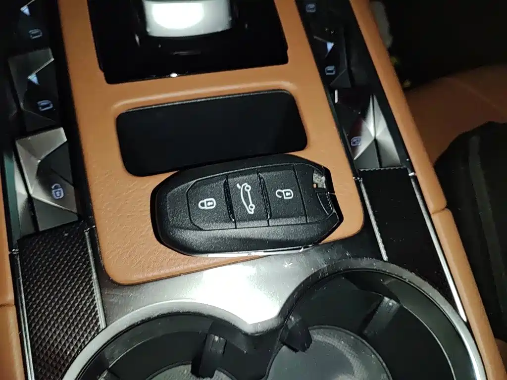 DS 7 2019 2018 45THP Rivoli Pioneer Edition