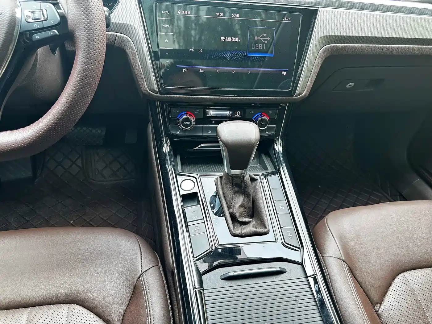 Volkswagen Phideon 2021 380TSI Luxury Edition фото 16