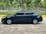 Photo 5 - Chevrolet Cruze