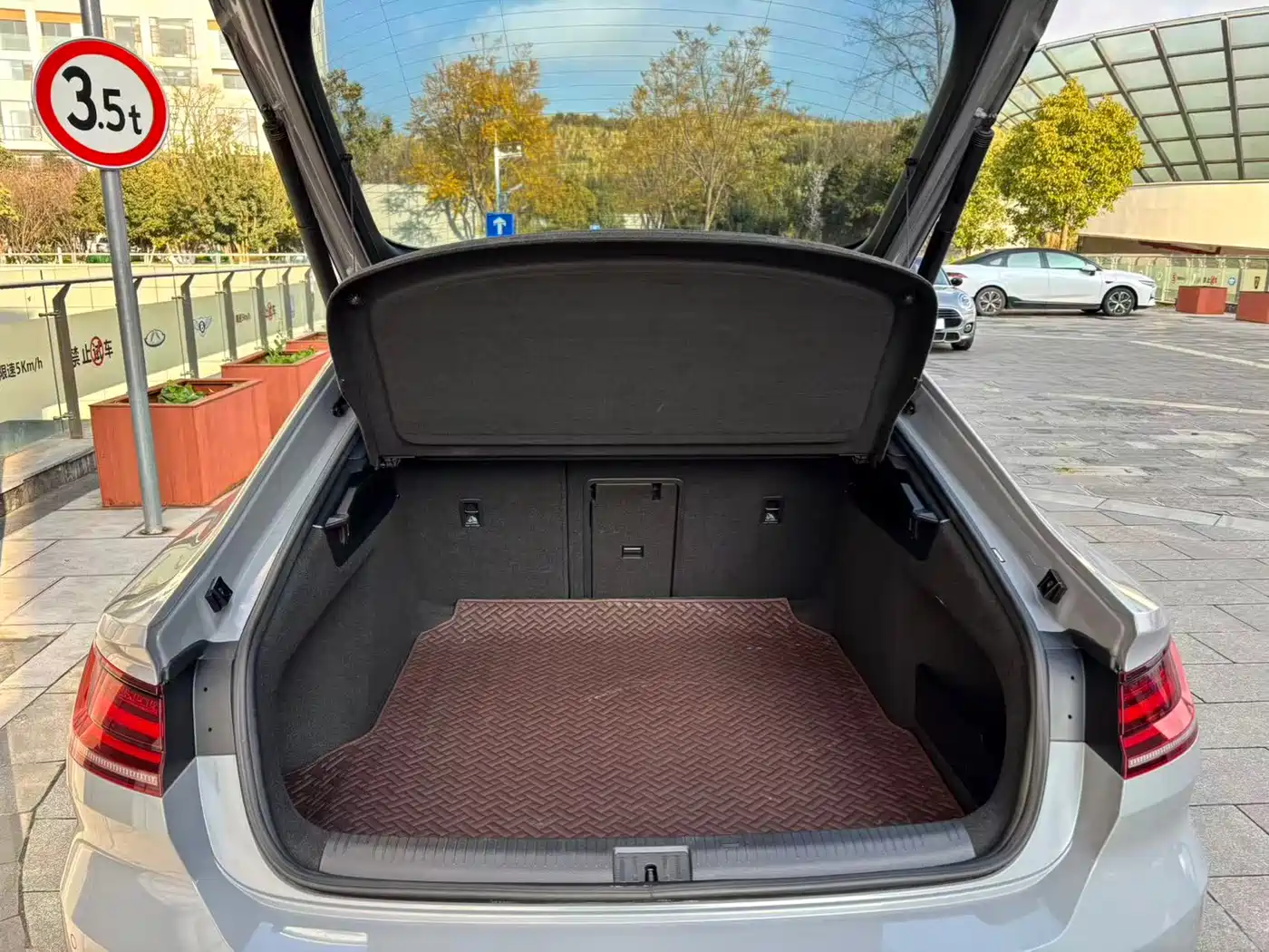 Volkswagen FAW-Volkswagen CC 2021 330TSI Dazzle Edition фото 19
