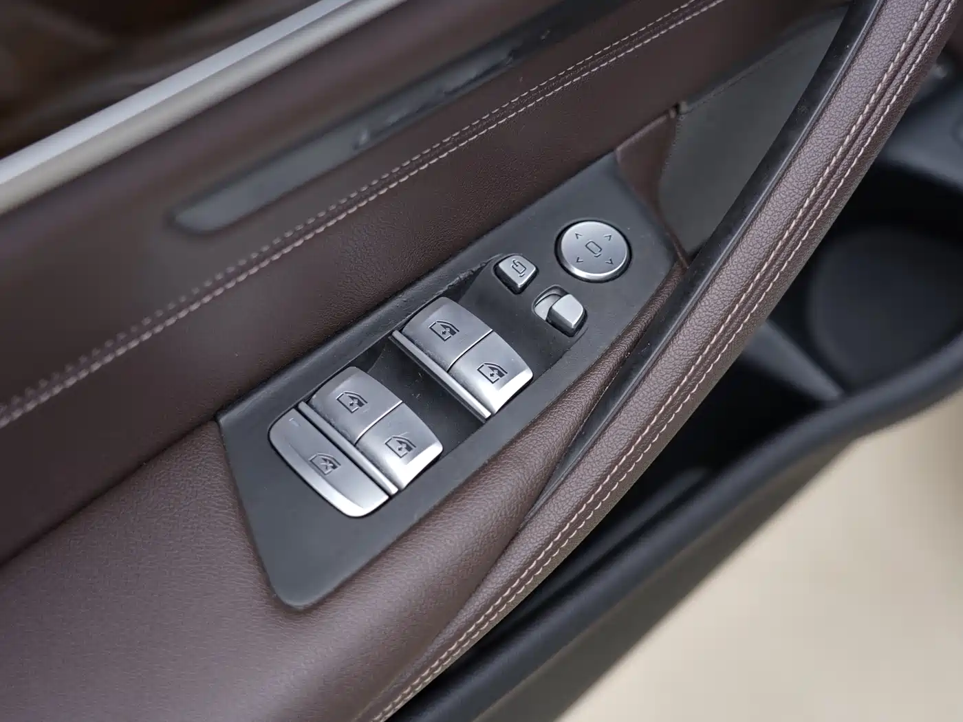 BMW 5 Series 2020 525Li Luxury Package фото 16